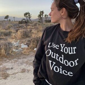 Outdoor Voices charcoal long sleeve t shirt - XL